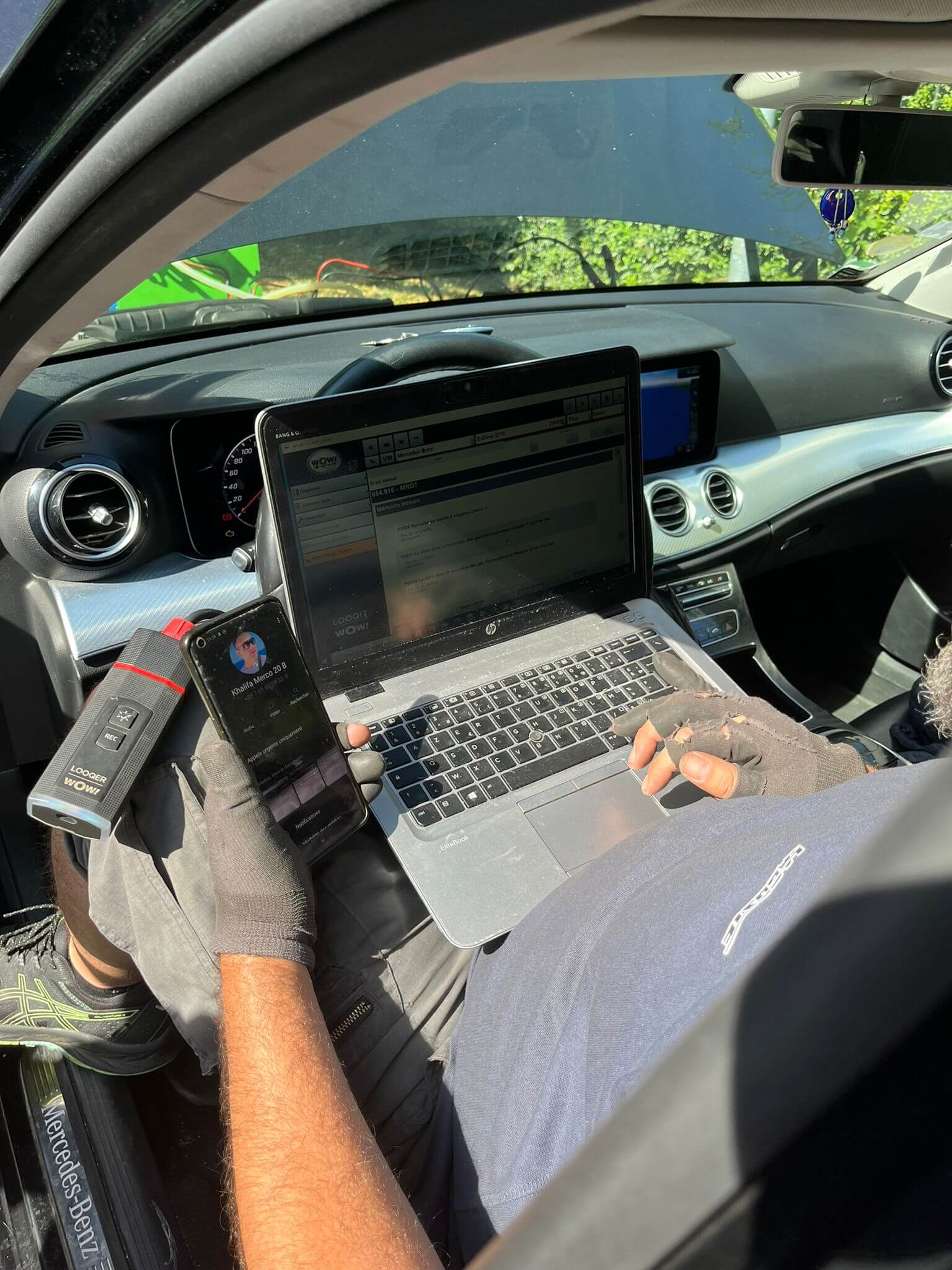 Diagnóstico electrónico en un Mercedes